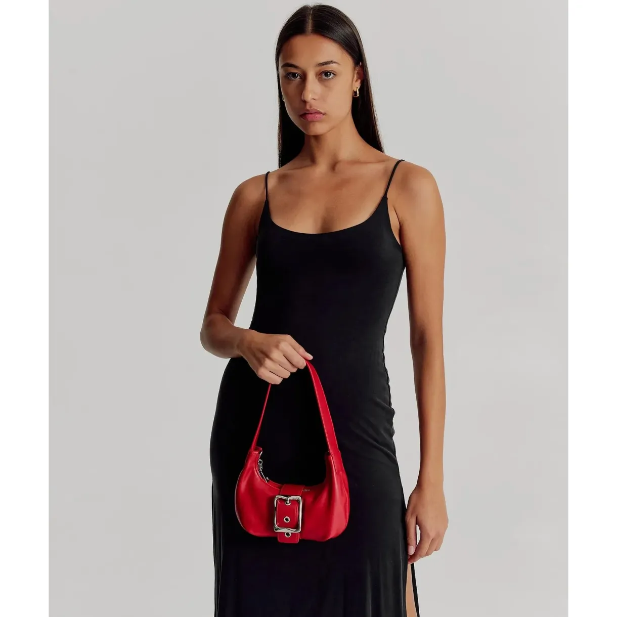 everyday_mini_baguette_ba_2.webp Hot Brie Leon Everyday Mini Baguette Bag - Maraschino Cherry