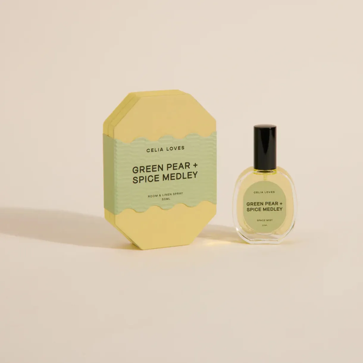 green_pear_spiced_medley__0.webp New Celia Loves Green Pear Spiced Medley Room Spray