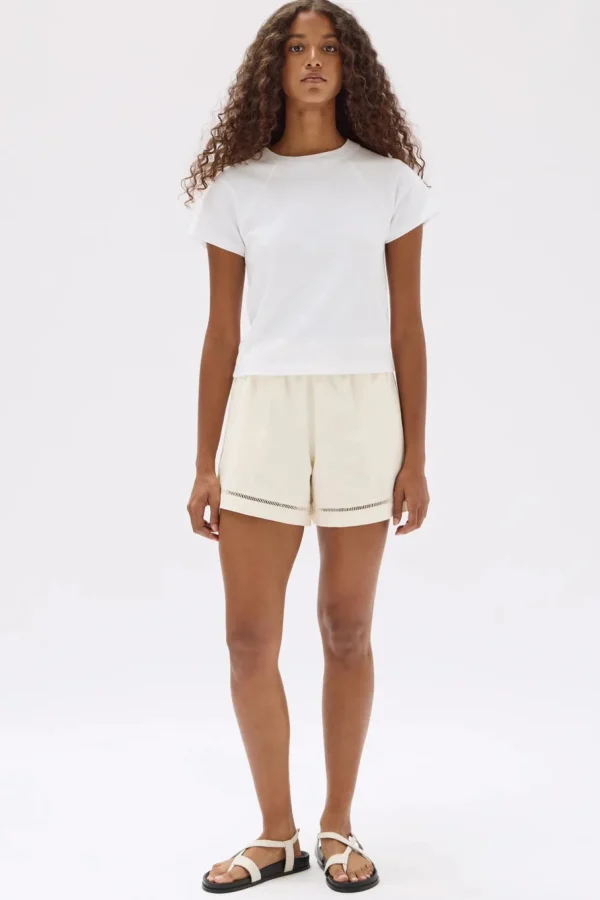 Best Assembly Label Kenzie Twill Short - Cream