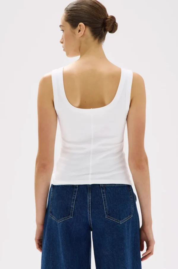 Discount Assembly Label Paulina Scoop Tank - White