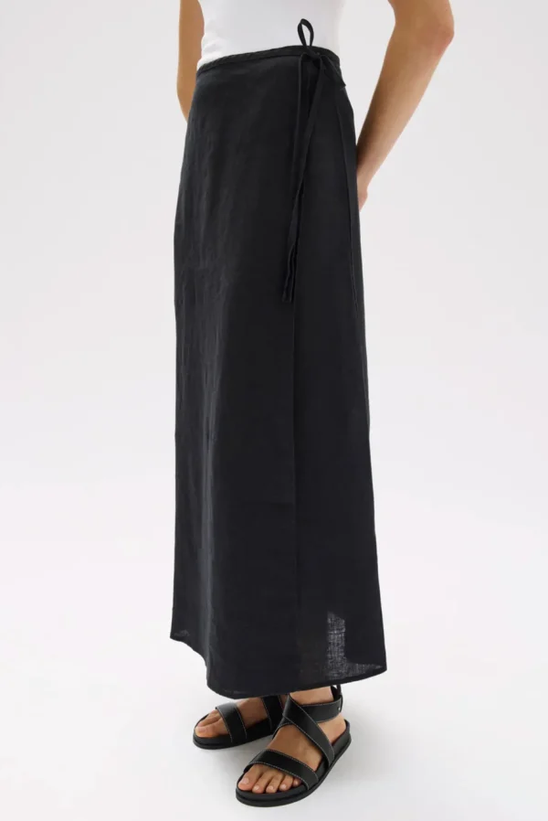 Hot Assembly Label Roma Linen Wrap Skirt - Black